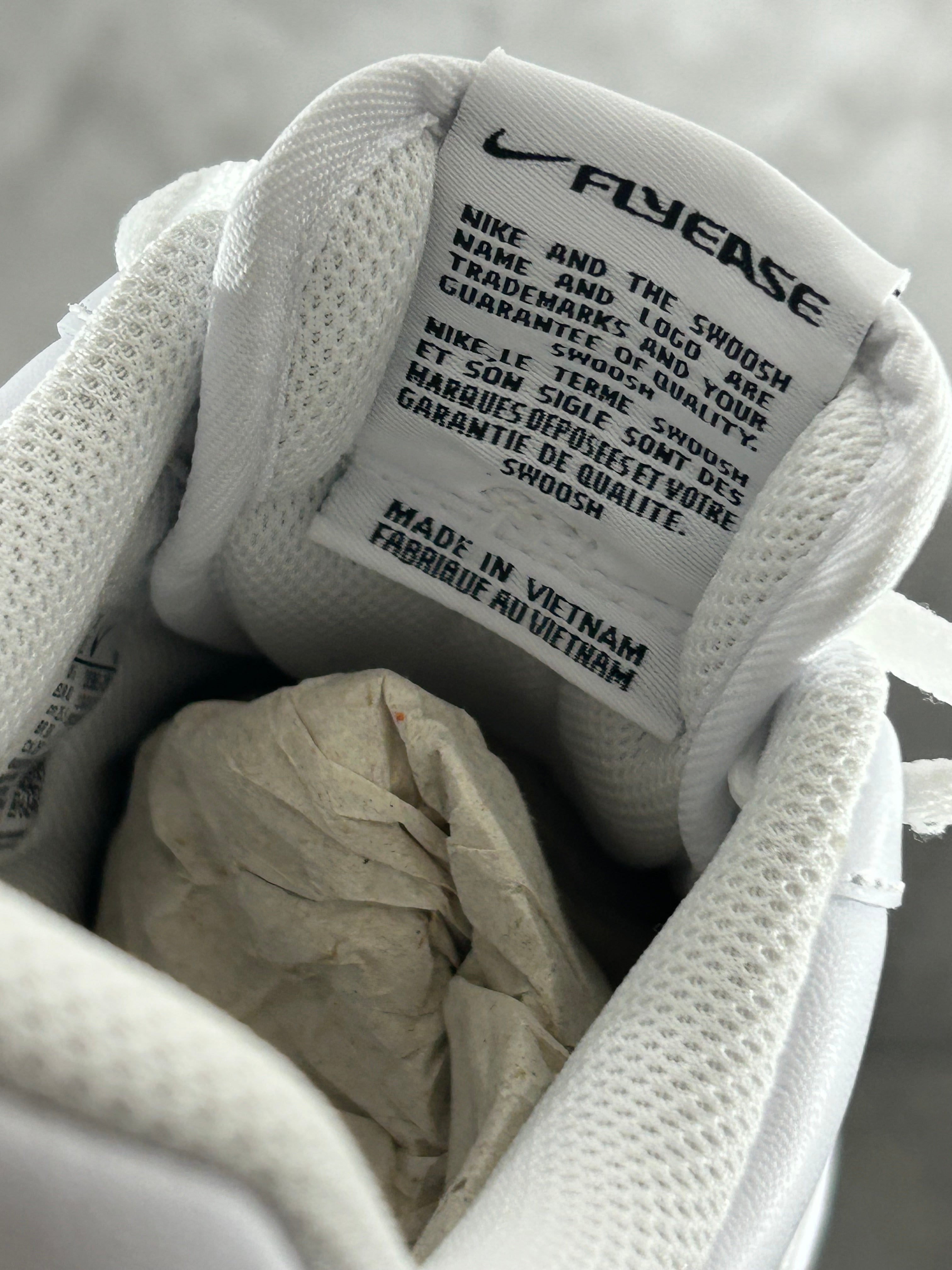 Nike Air Force 1 “07 FLYEASE