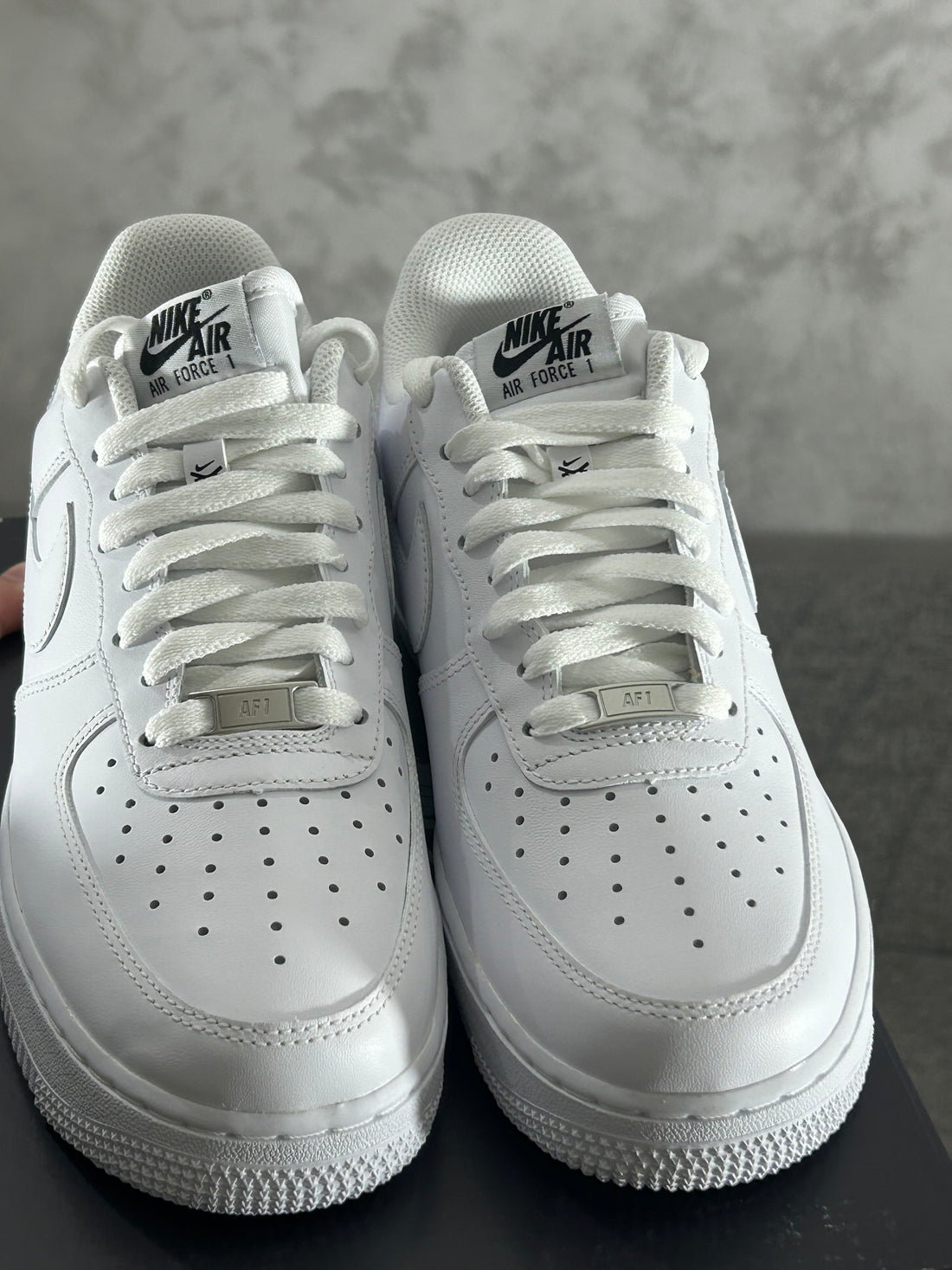 Nike Air Force 1 “07 FLYEASE